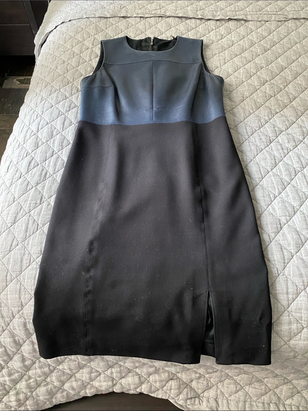 Sleeveless Two-Tone Navy and Black Sheath Dress
